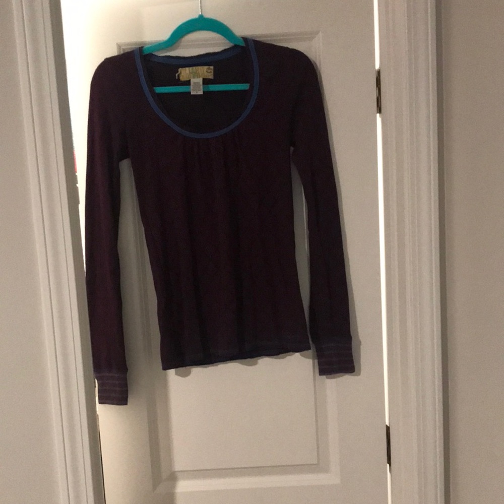 Tribal-like pattern top